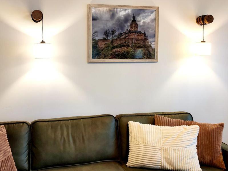 Ferienhaus Blaue Blume Mit 11 Kw Ladestation, Kamin, Terrasse, Eingezaeuntem Garten, Sauna, Wlan, Netflix, 2 Hunde Willkommen! Güntersberge Zewnętrze zdjęcie